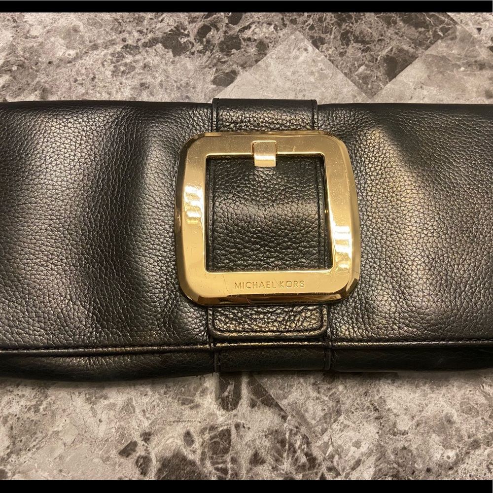 Michael kors clutch
